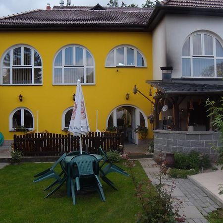 Penzion U Urbanu Nemcice  Extérieur photo